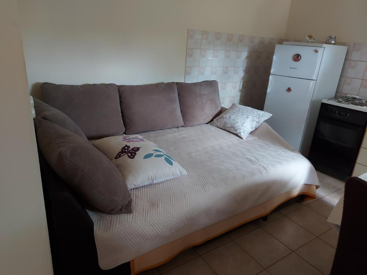 Apartment Nika シベニク エクステリア 写真