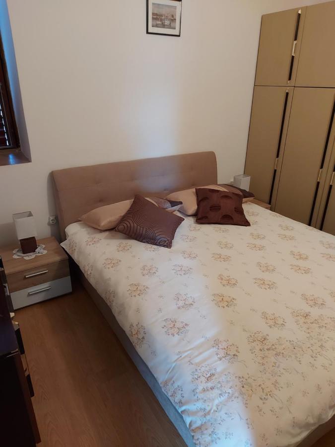 Apartment Nika シベニク エクステリア 写真