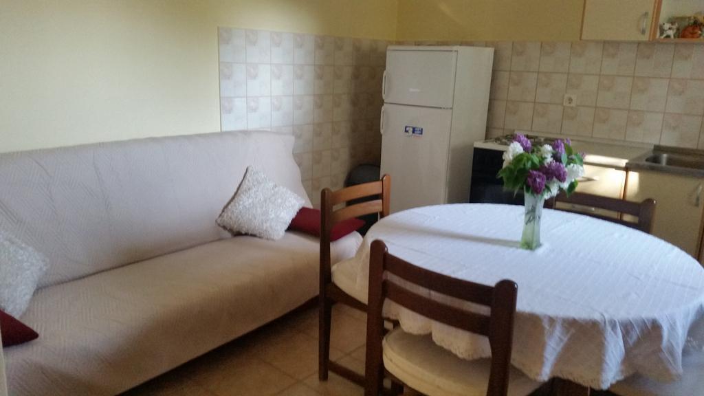 Apartment Nika シベニク エクステリア 写真