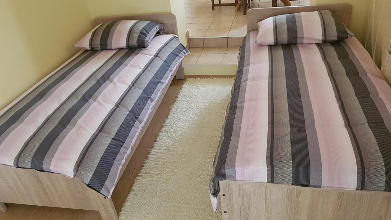 Apartment Nika シベニク エクステリア 写真
